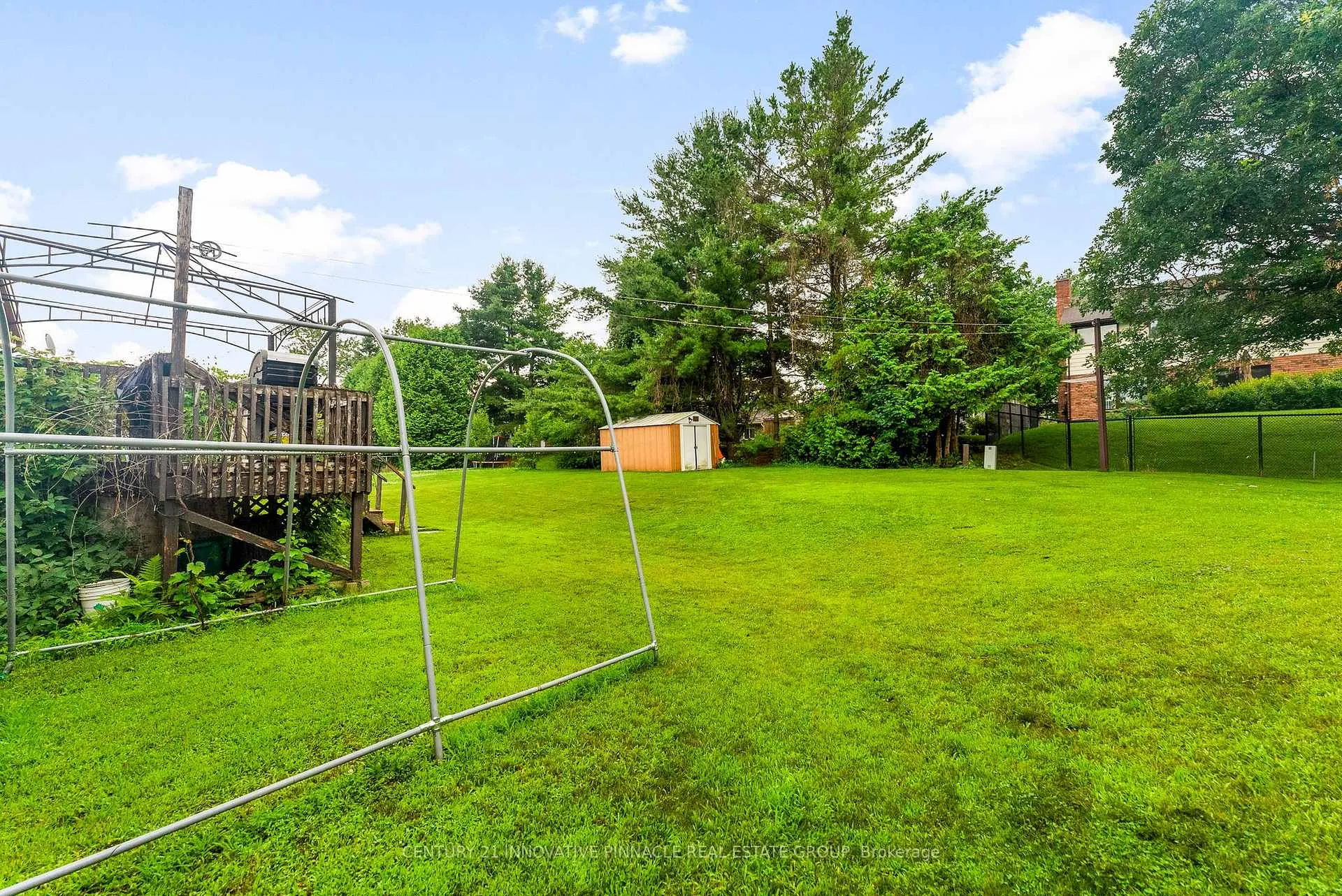 Photo 41 of 594 Herbert Street E, Pembroke, Pembroke — HOMEH