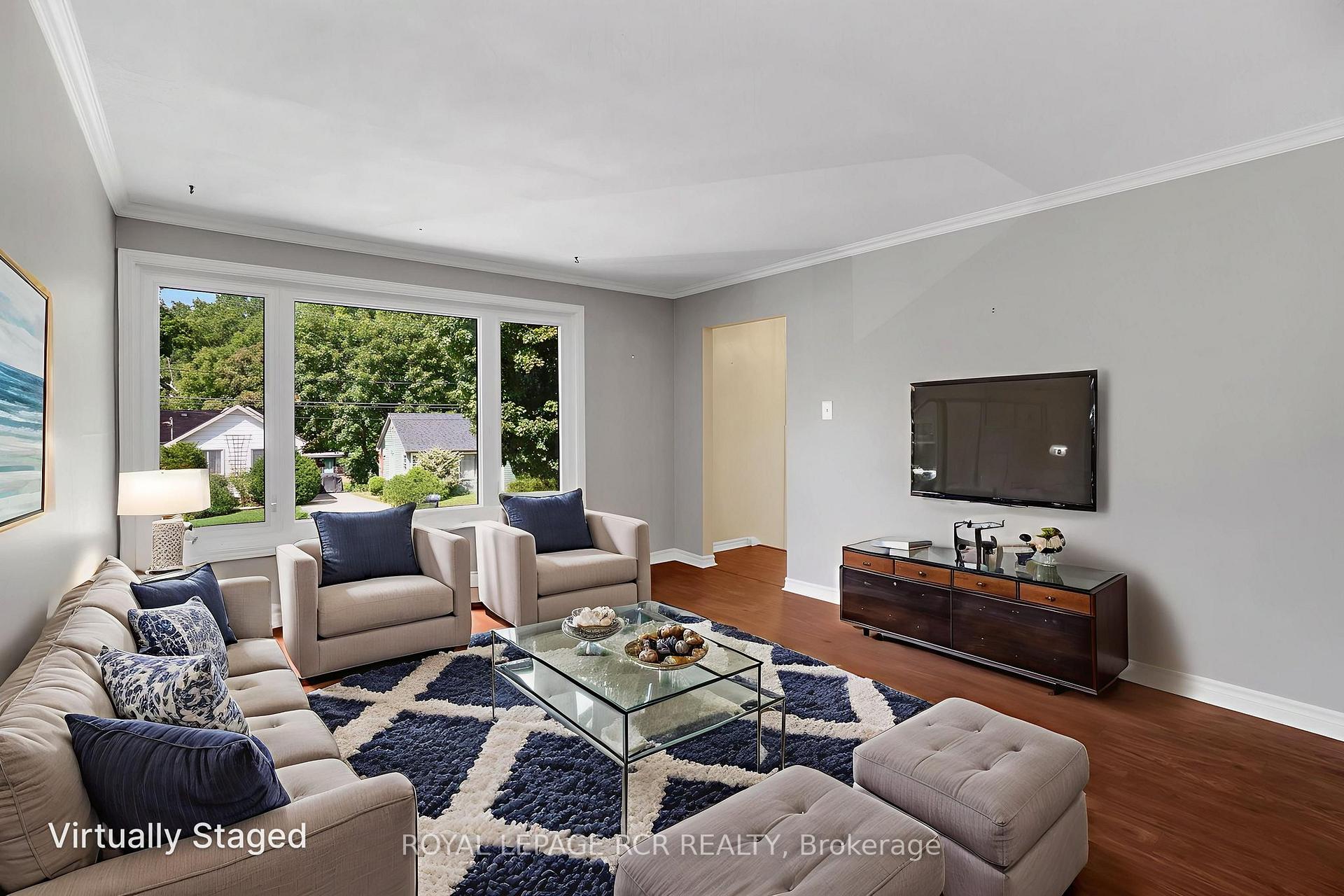 Photo 7 of 152 Albert Street, Caledon, Bolton East — HOMEH