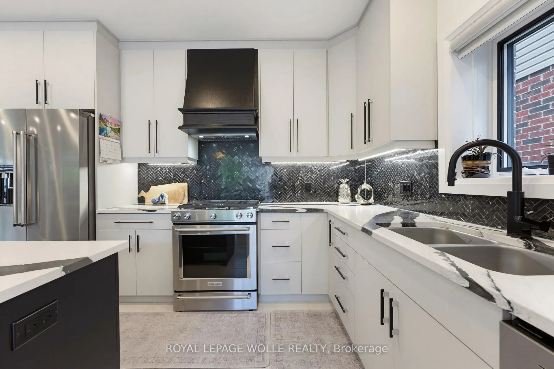Photo 13 of 647 Blair Creek Drive, Kitchener, Doon South — HOMEH