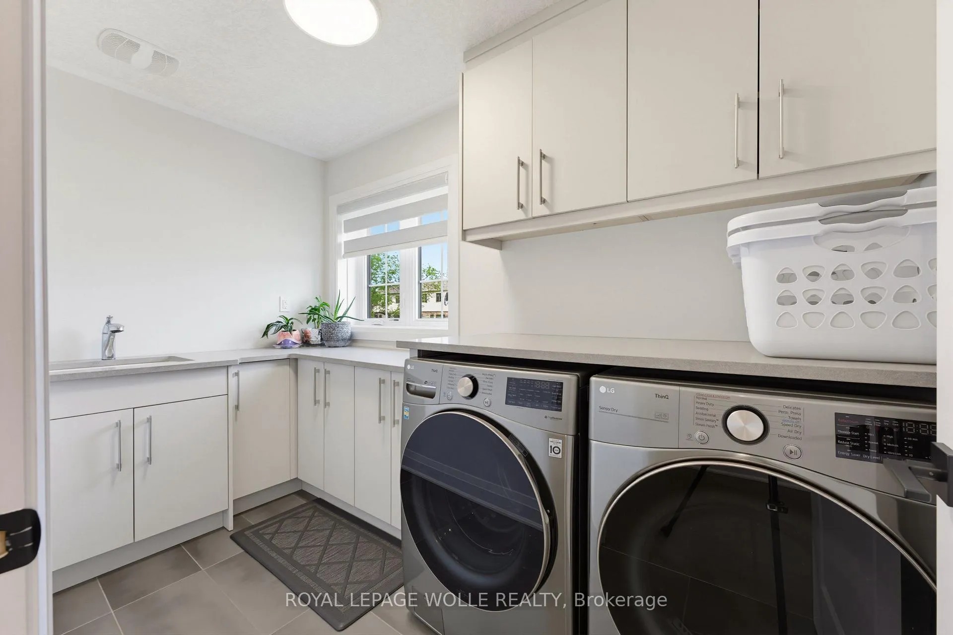 Photo 29 of 647 Blair Creek Drive, Kitchener, Doon South — HOMEH