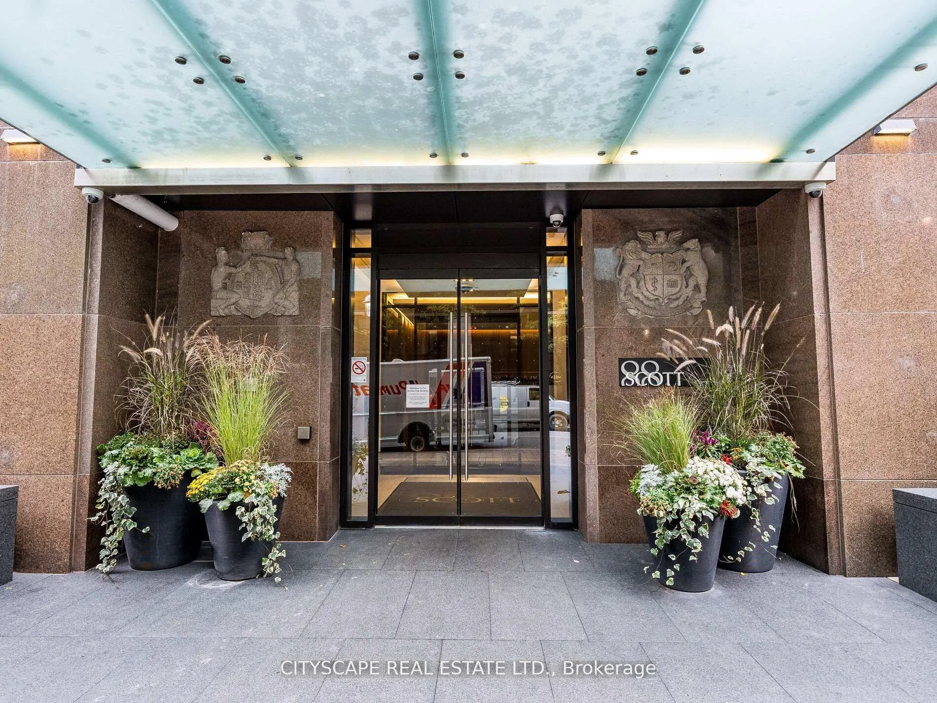 Photo 5 of Unit 1605, 88 Scott Street, Toronto, Church-Yonge Corridor — HOMEH