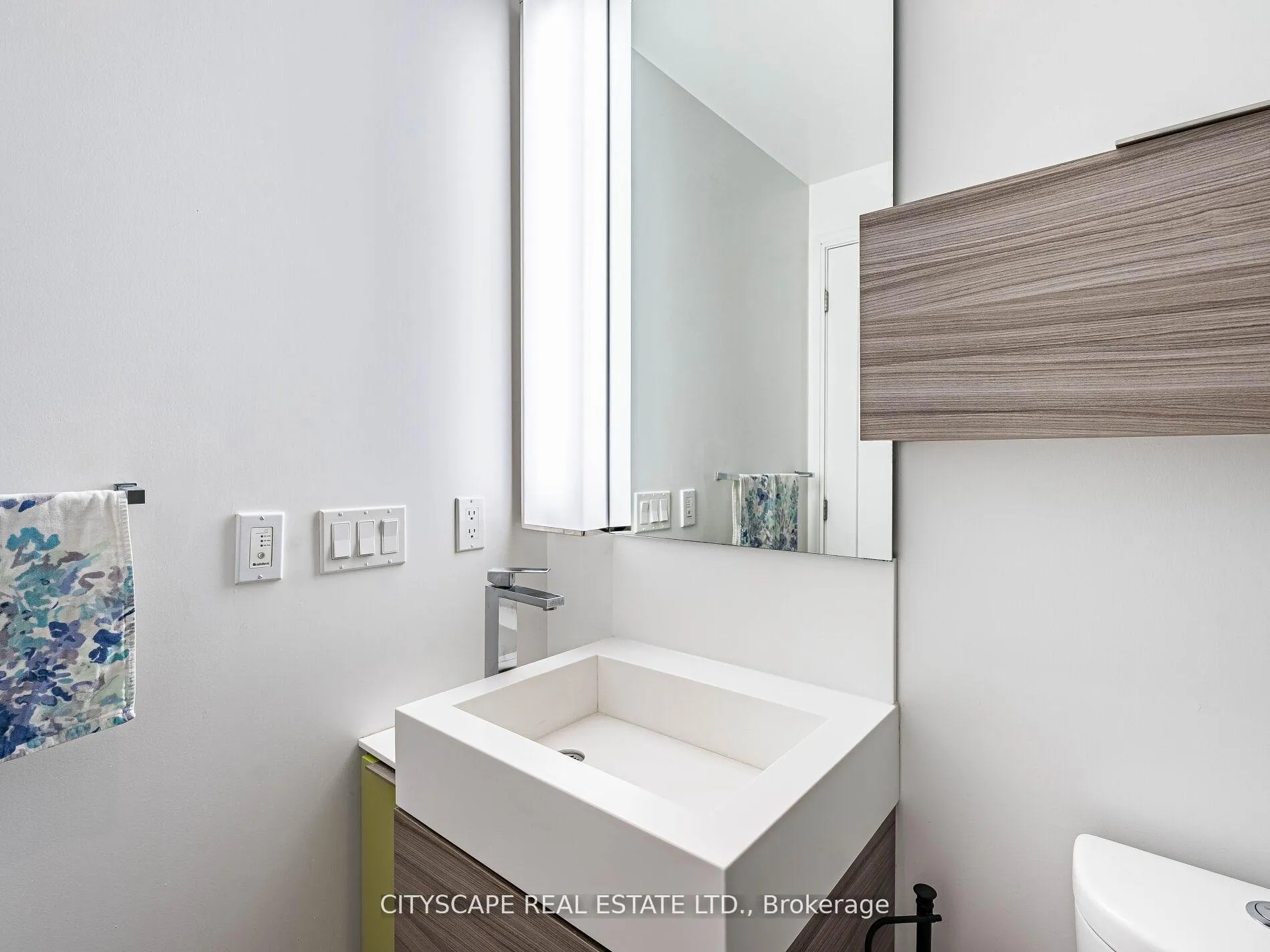 Photo 35 of Unit 1605, 88 Scott Street, Toronto, Church-Yonge Corridor — HOMEH