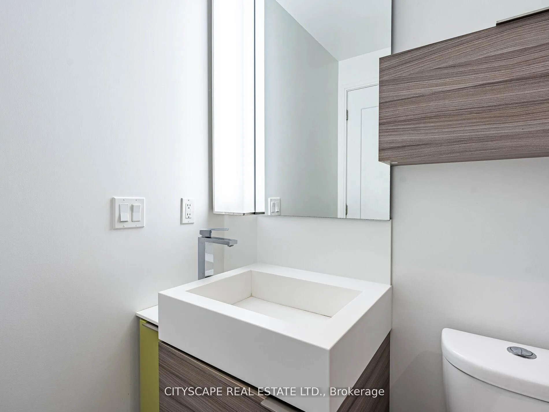 Photo 41 of Unit 1605, 88 Scott Street, Toronto, Church-Yonge Corridor — HOMEH