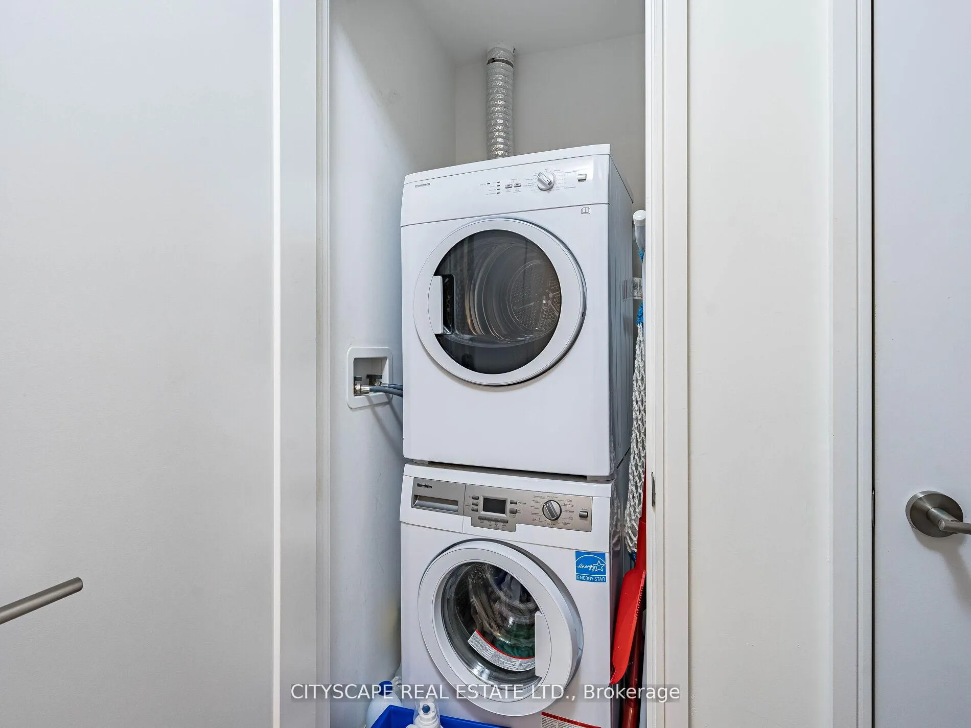 Photo 42 of Unit 1605, 88 Scott Street, Toronto, Church-Yonge Corridor — HOMEH