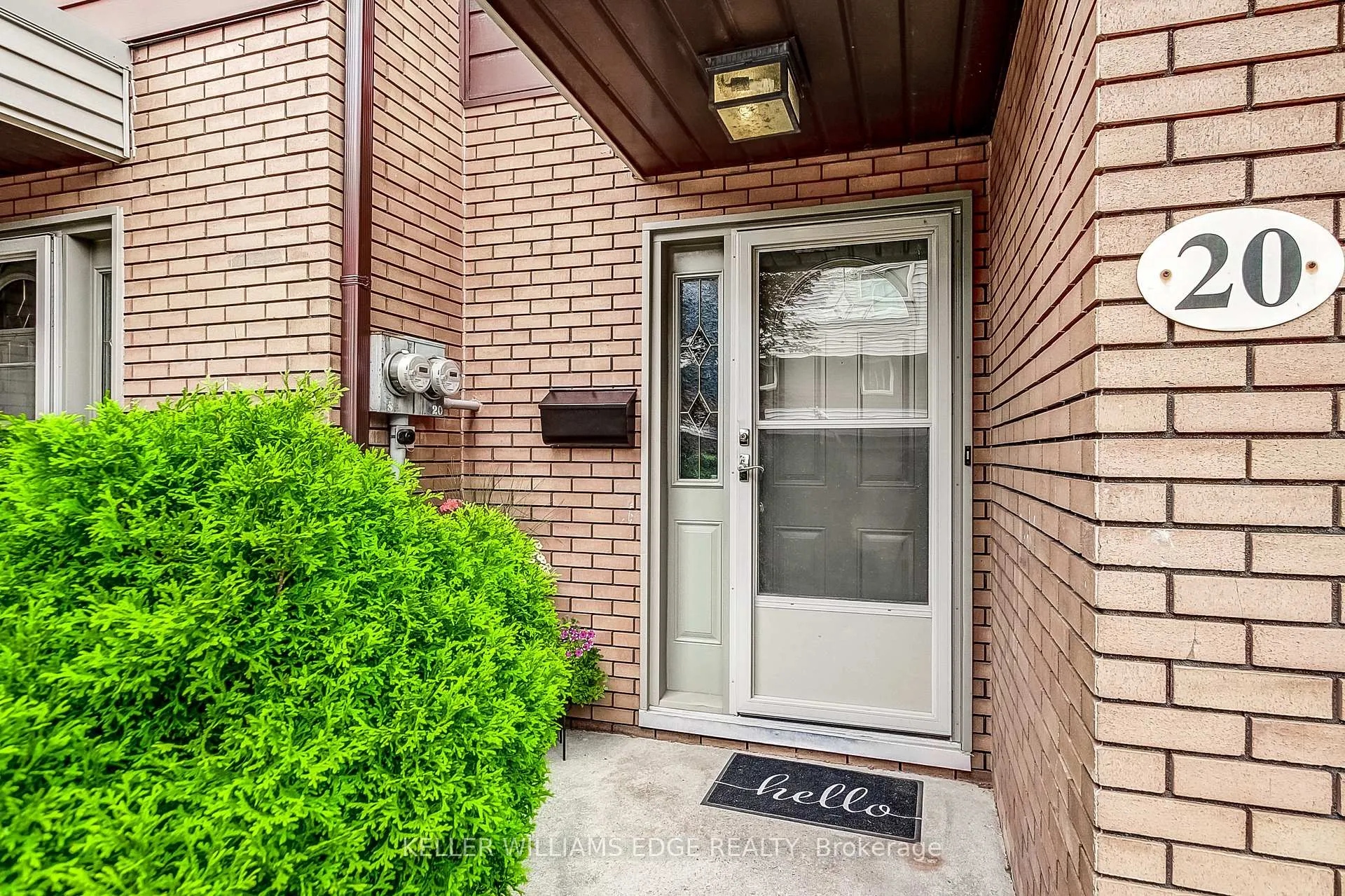 Photo 4 of Unit 20, 23 Watson's Lane, Hamilton, Dundas — HOMEH