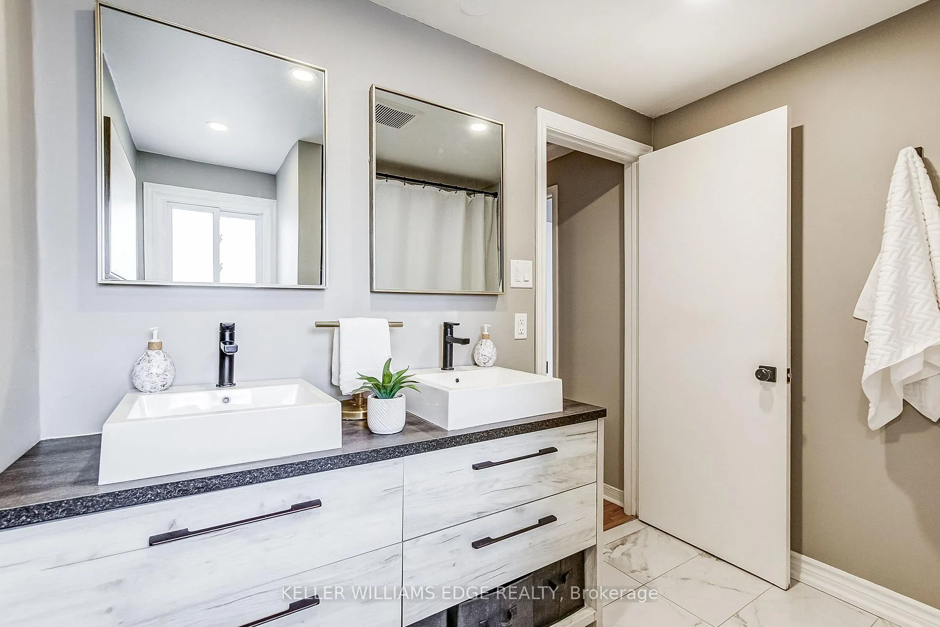 Photo 38 of Unit 20, 23 Watson's Lane, Hamilton, Dundas — HOMEH
