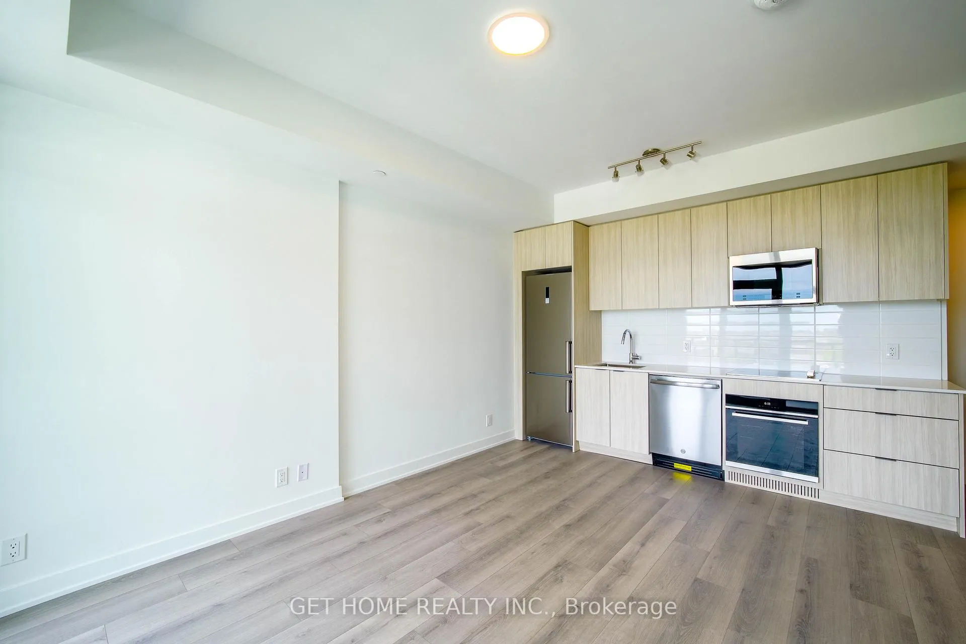 Photo 7 of Unit 528, 20 Deans Drive, Scarborough, Clairlea-Birchmount — HOMEH
