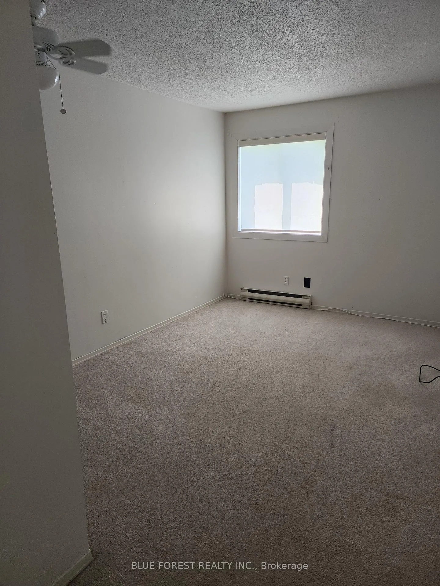 Photo 8 of Unit 210, 727 Deveron Crescent, London, South T — HOMEH