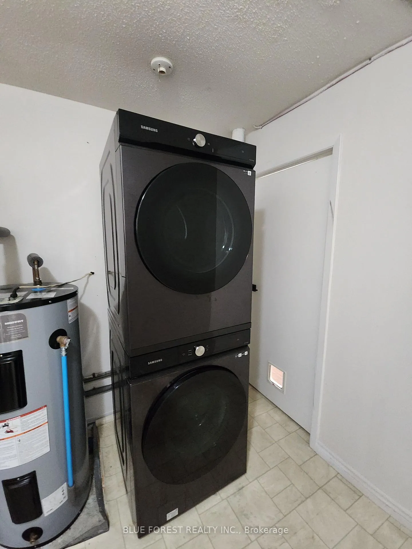 Photo 20 of Unit 210, 727 Deveron Crescent, London, South T — HOMEH