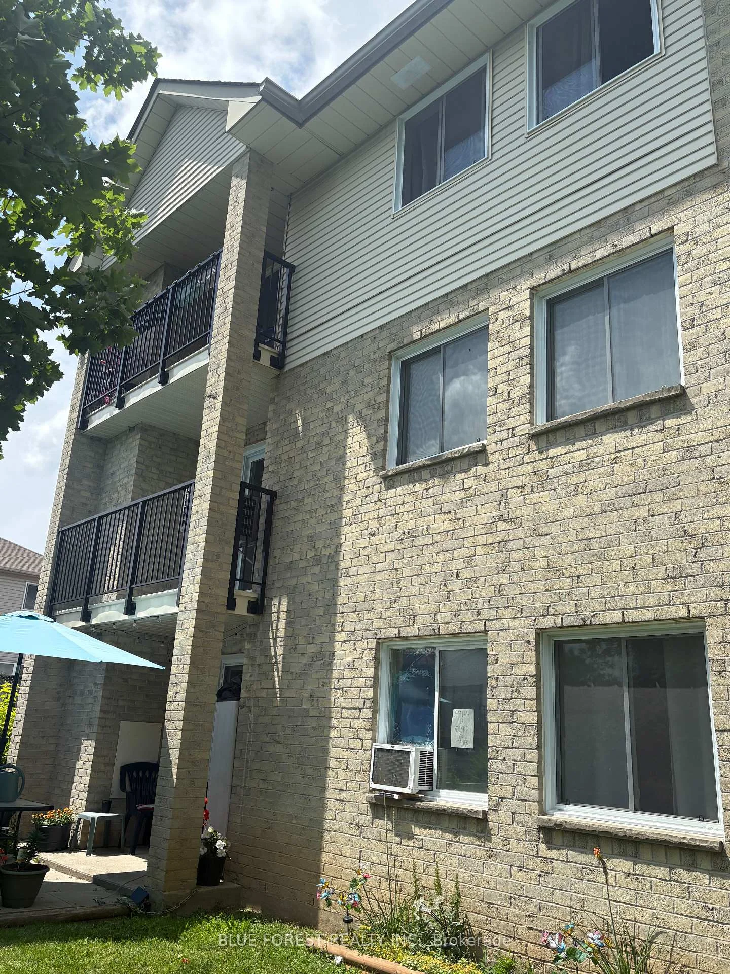 Photo 23 of Unit 210, 727 Deveron Crescent, London, South T — HOMEH