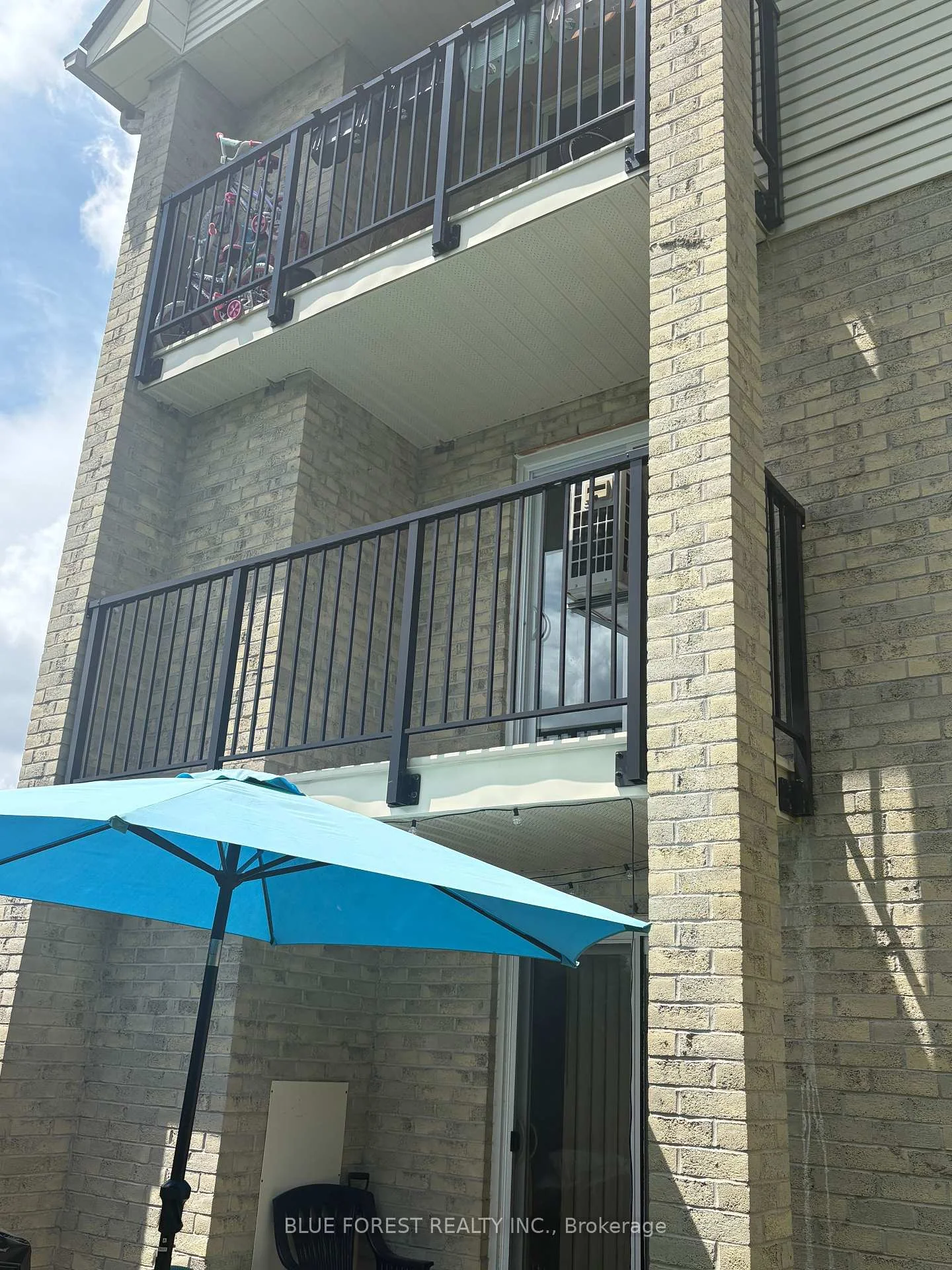 Photo 24 of Unit 210, 727 Deveron Crescent, London, South T — HOMEH