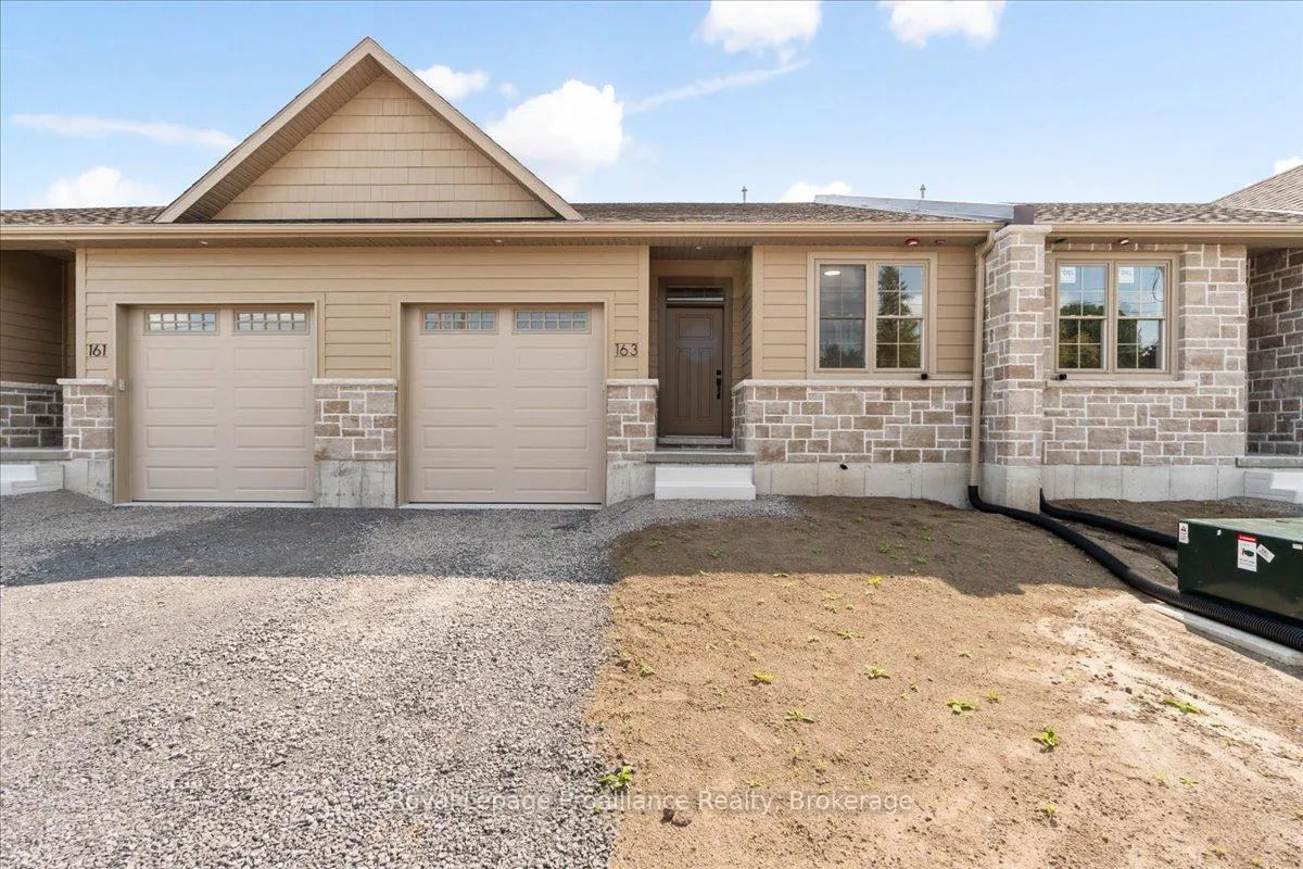 Photo 2 of 163 Pomeroy Avenue, Tweed, Tweed (Village) — HOMEH