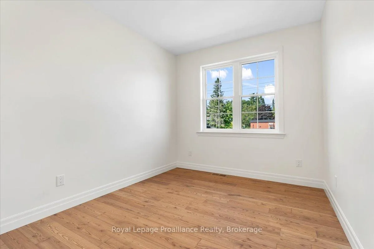 Photo 6 of 163 Pomeroy Avenue, Tweed, Tweed (Village) — HOMEH
