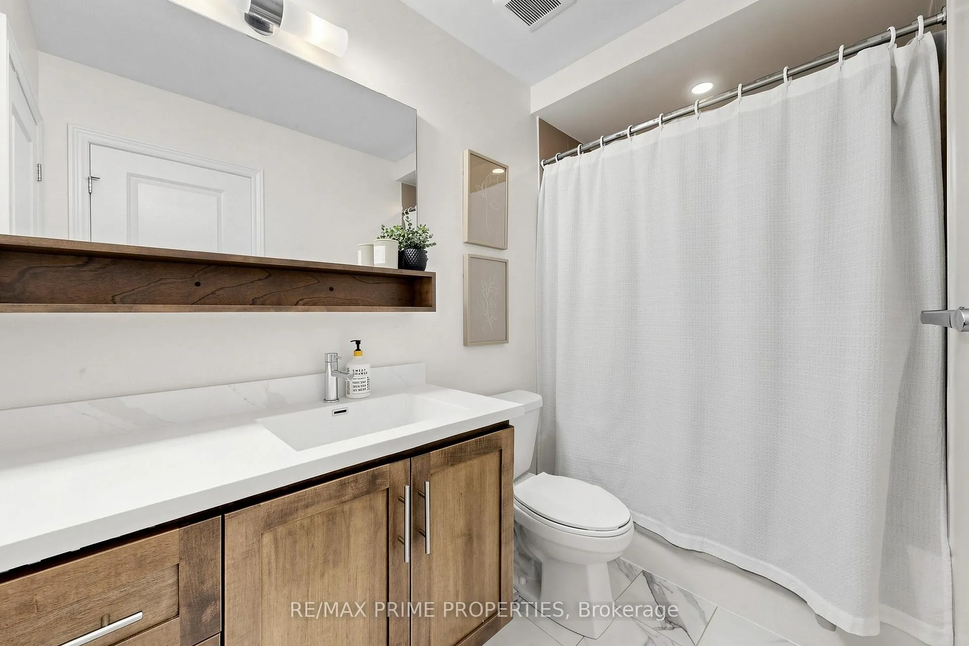 Photo 35 of Unit 127, 1890 Rymal Road E, Hamilton, Rural Glanbrook — HOMEH