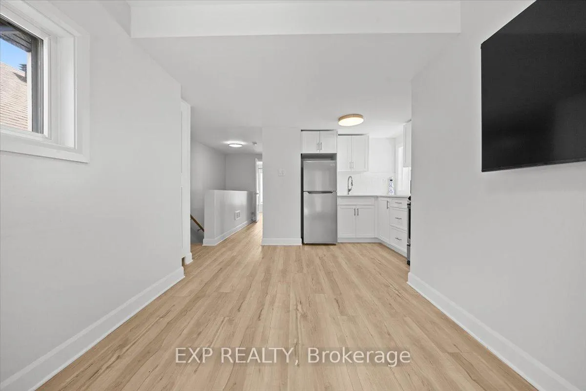 Photo 8 of Unit 2, 183 Britannia Road, Ottawa, Britannia — HOMEH