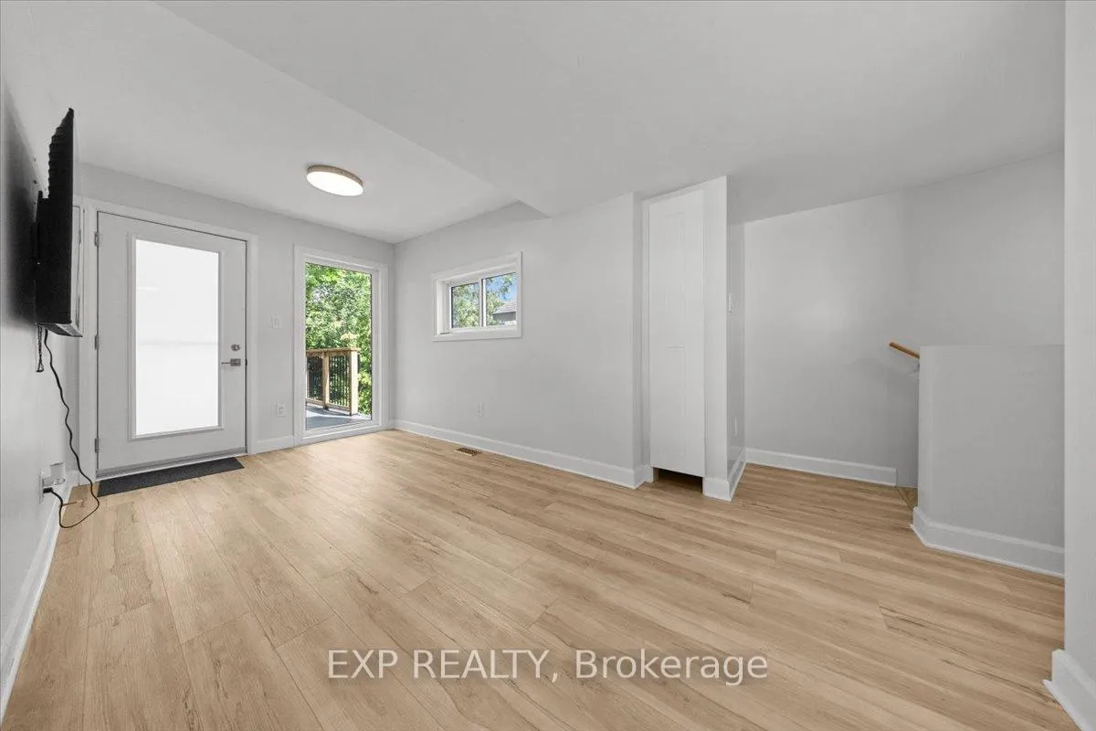 Photo 9 of Unit 2, 183 Britannia Road, Ottawa, Britannia — HOMEH