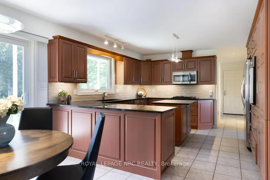 Photo 16 of 295 Sawmill Road, Pelham, North Pelham — HOMEH