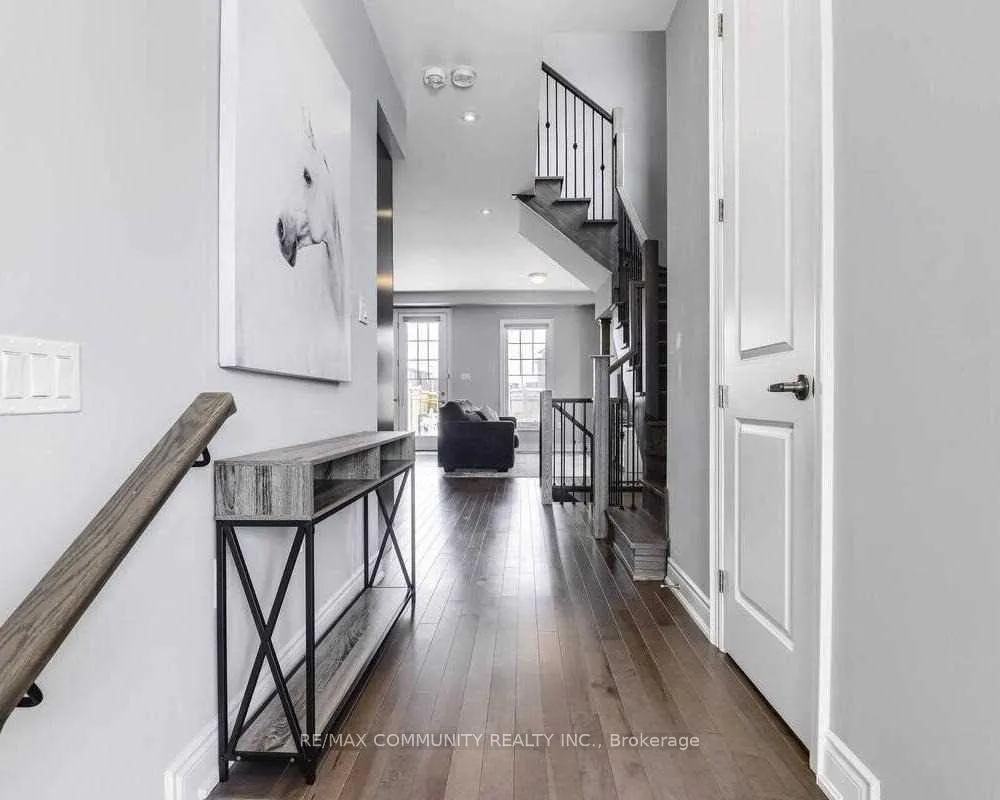 Photo 5 of 162 Walker Boulevard, New Tecumseth, Alliston — HOMEH