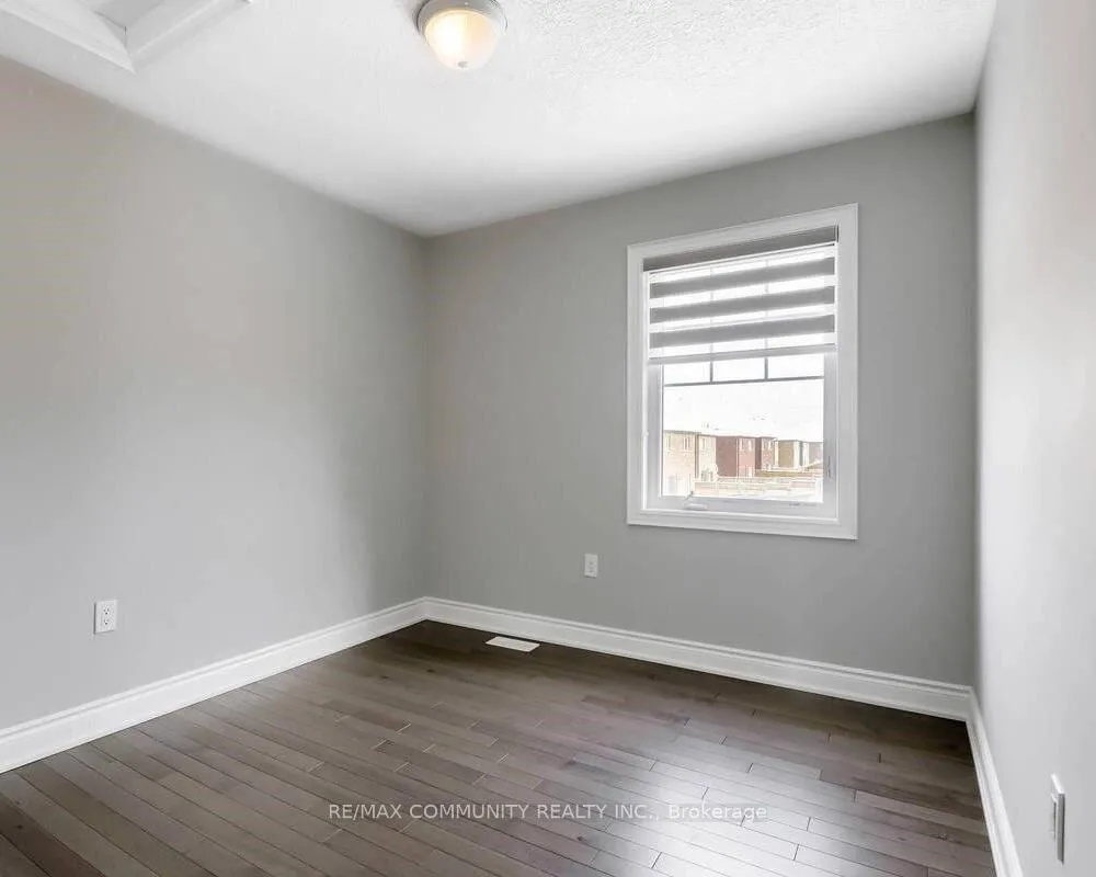 Photo 19 of 162 Walker Boulevard, New Tecumseth, Alliston — HOMEH