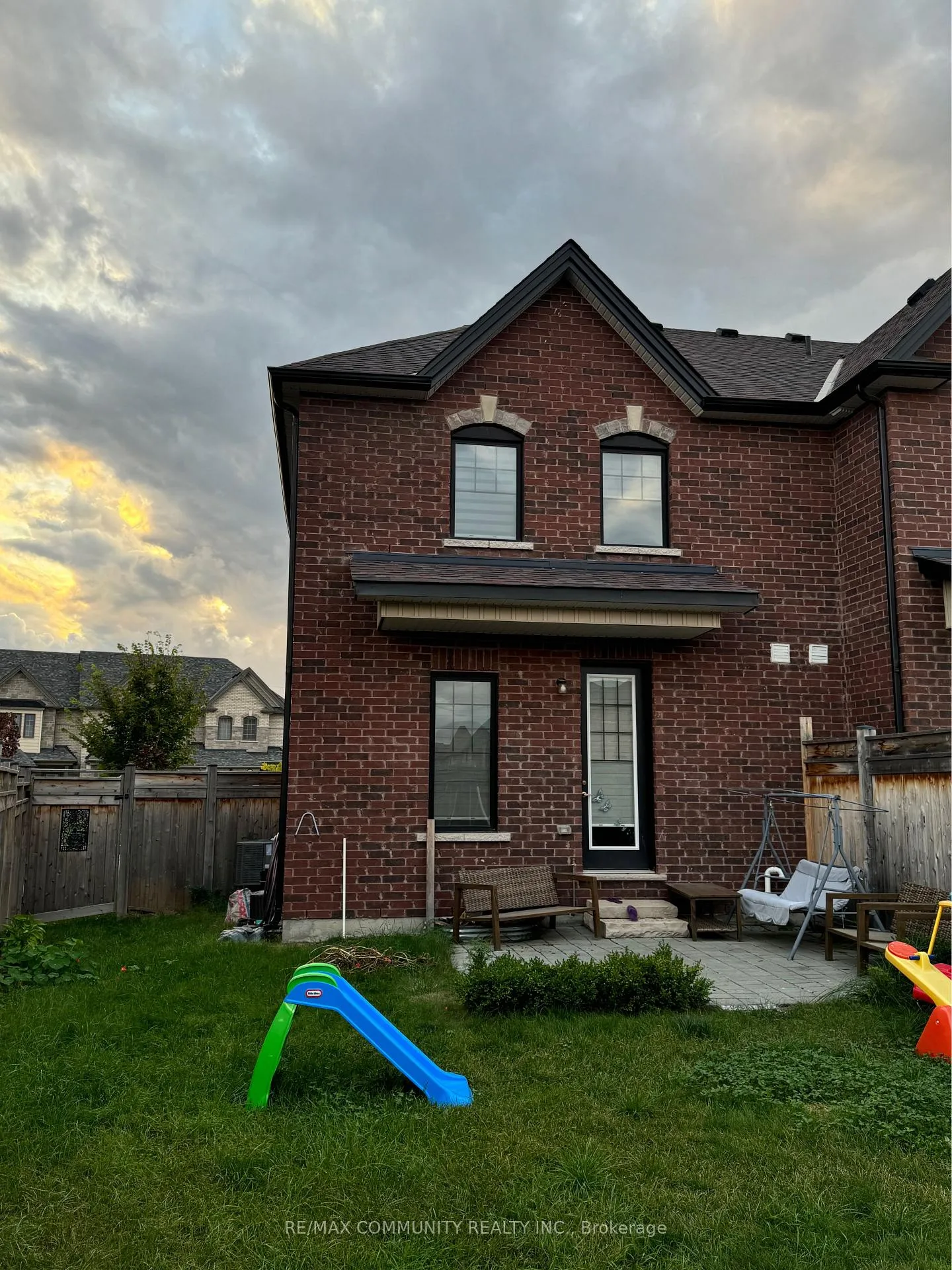 Photo 23 of 162 Walker Boulevard, New Tecumseth, Alliston — HOMEH