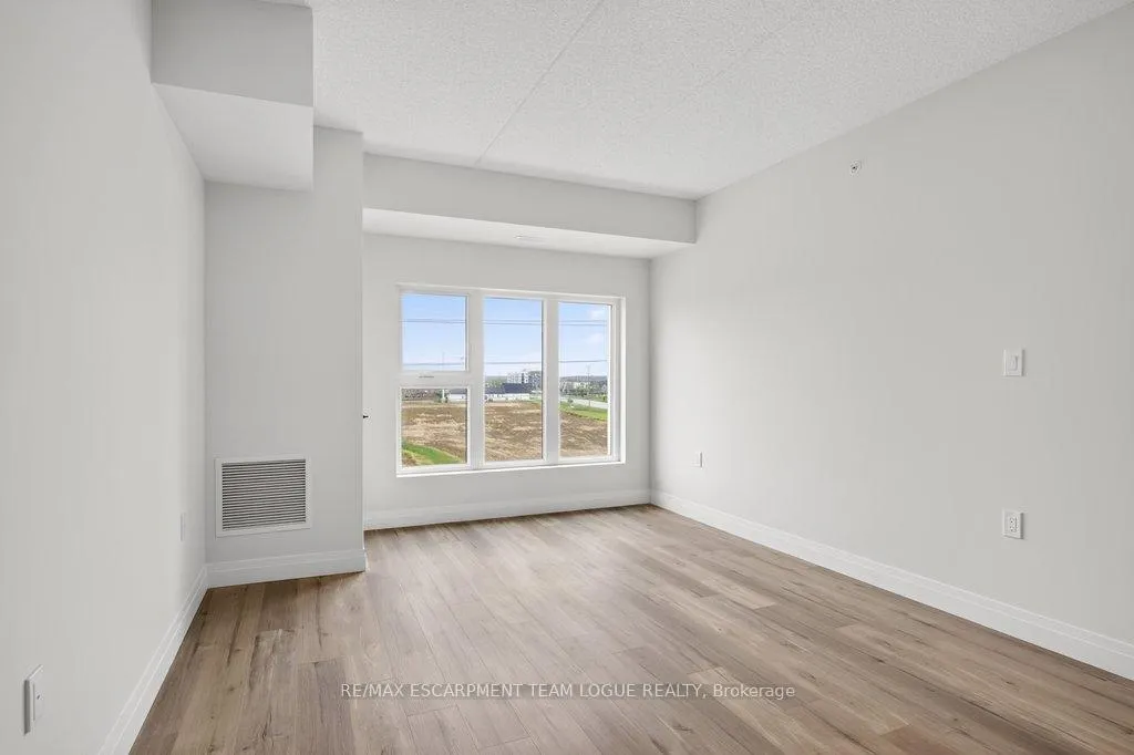 Photo 19 of Unit 507, 6415 Regional Road 25, Milton, Coates — HOMEH