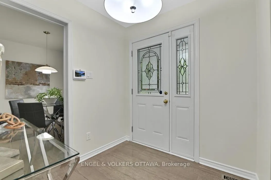 Photo 4 of 3557 Trappers Road, Ottawa, Emerald Woods/Sawmill Creek — HOMEH