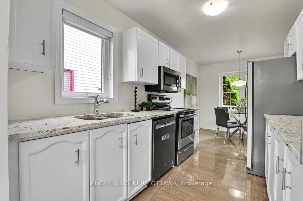 Photo 10 of 3557 Trappers Road, Ottawa, Emerald Woods/Sawmill Creek — HOMEH