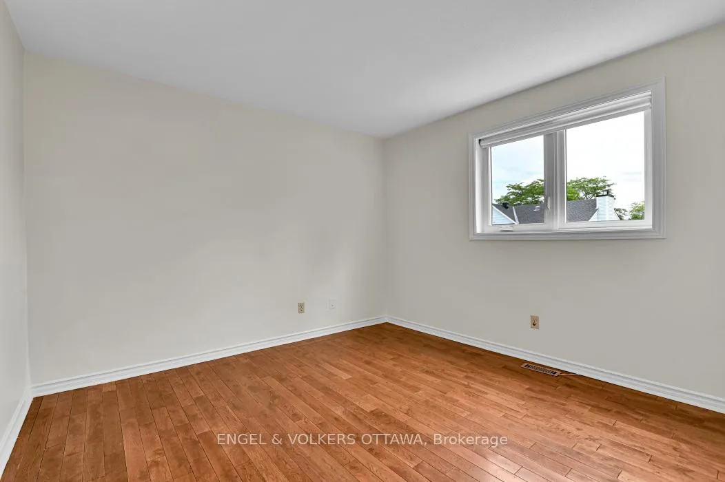 Photo 24 of 3557 Trappers Road, Ottawa, Emerald Woods/Sawmill Creek — HOMEH