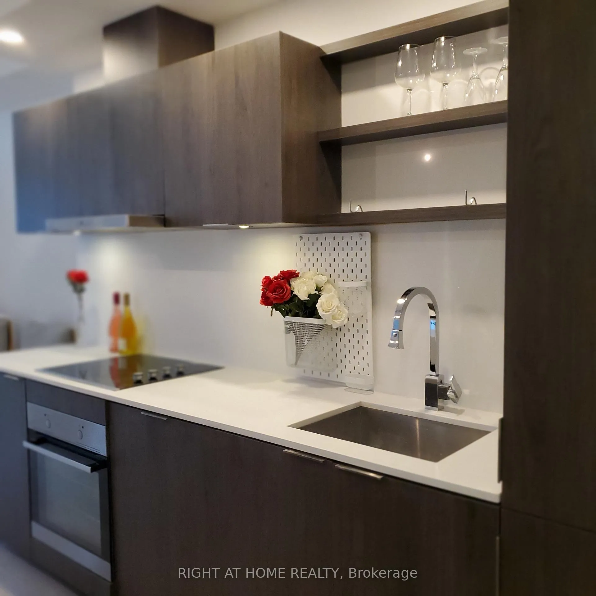 Photo 8 of Unit 824, 12 Bonnycastle Street, Toronto, Waterfront Communities — HOMEH