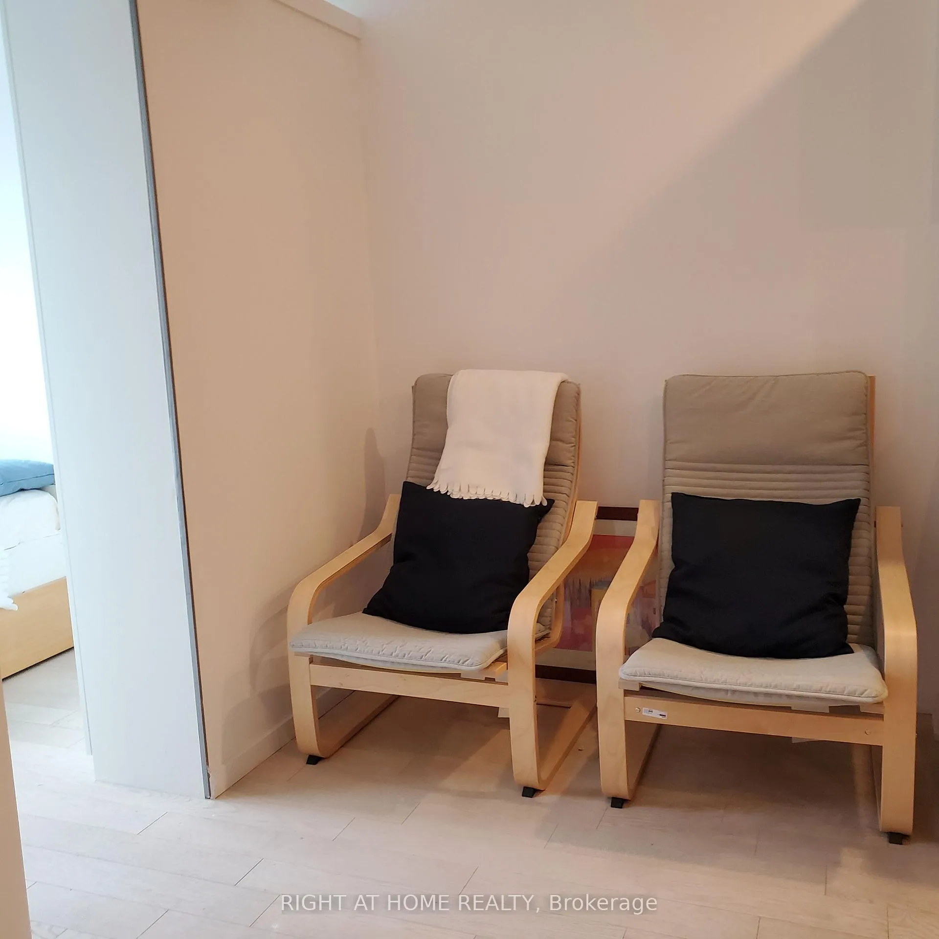 Photo 12 of Unit 824, 12 Bonnycastle Street, Toronto, Waterfront Communities — HOMEH