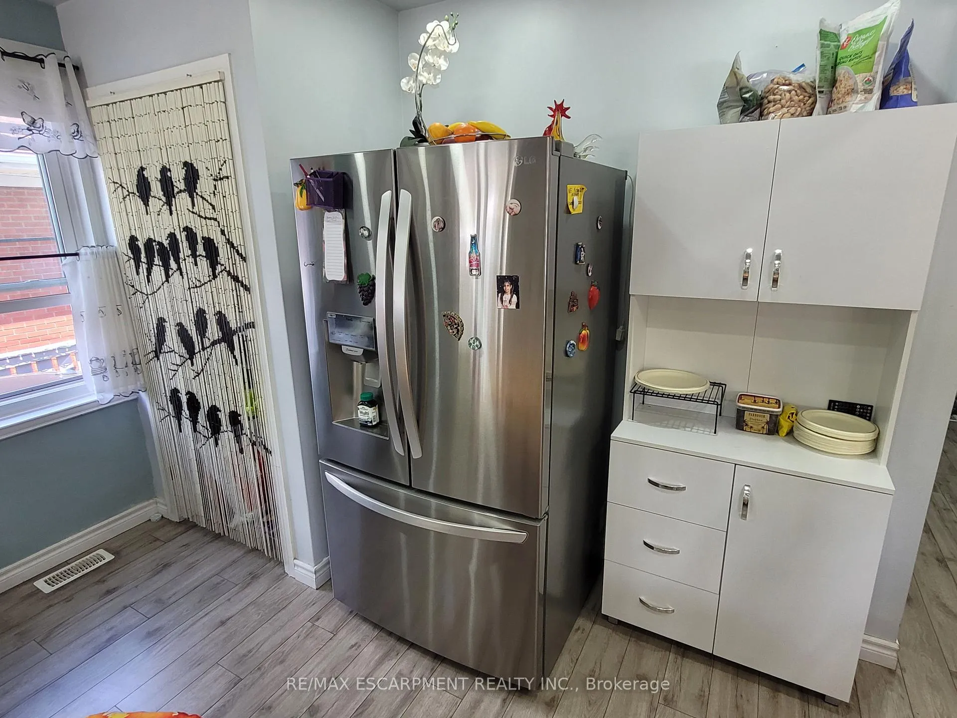 Photo 8 of 239 West 18TH Street, Hamilton, Buchanan — HOMEH