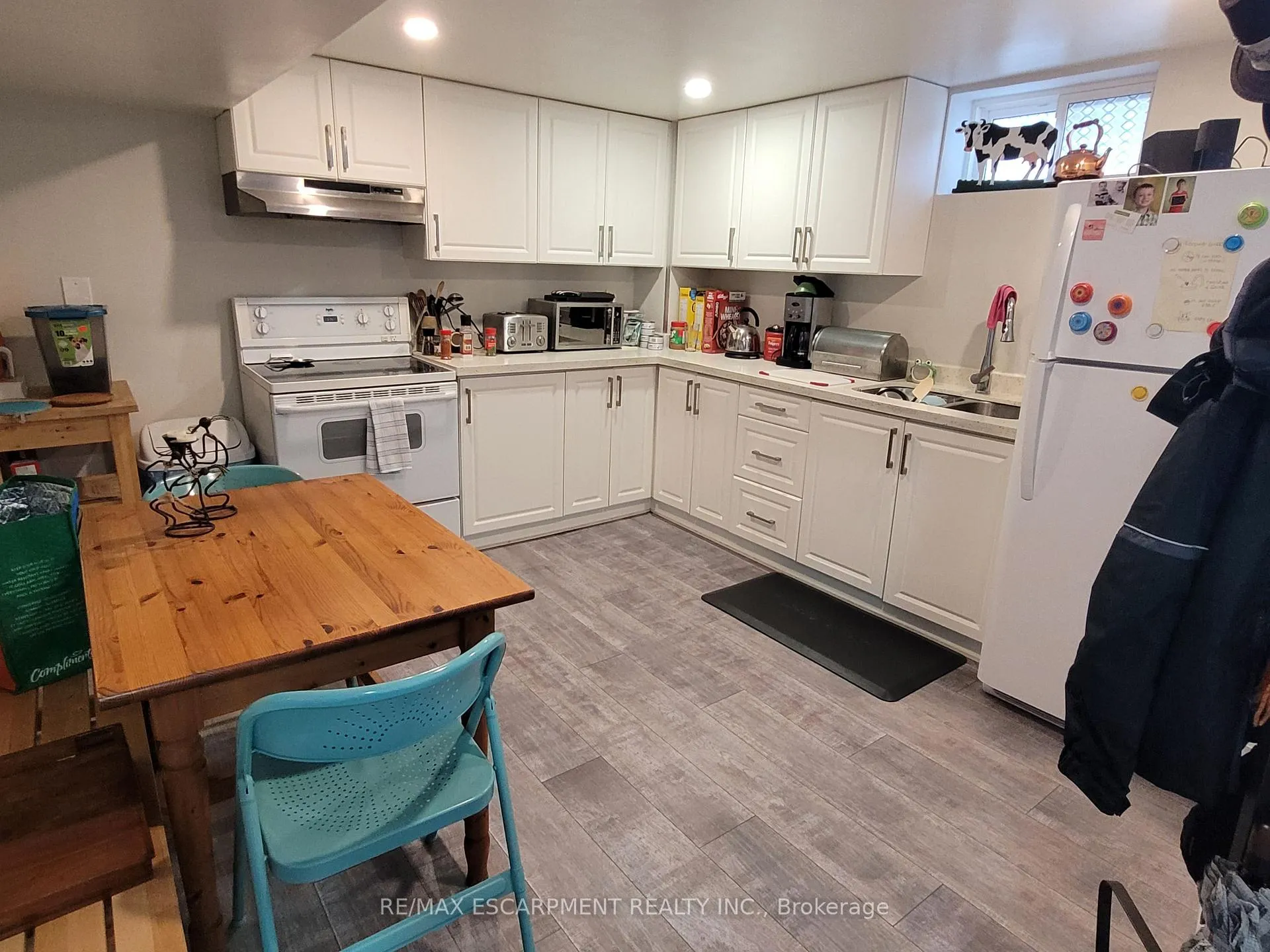Photo 20 of 239 West 18TH Street, Hamilton, Buchanan — HOMEH