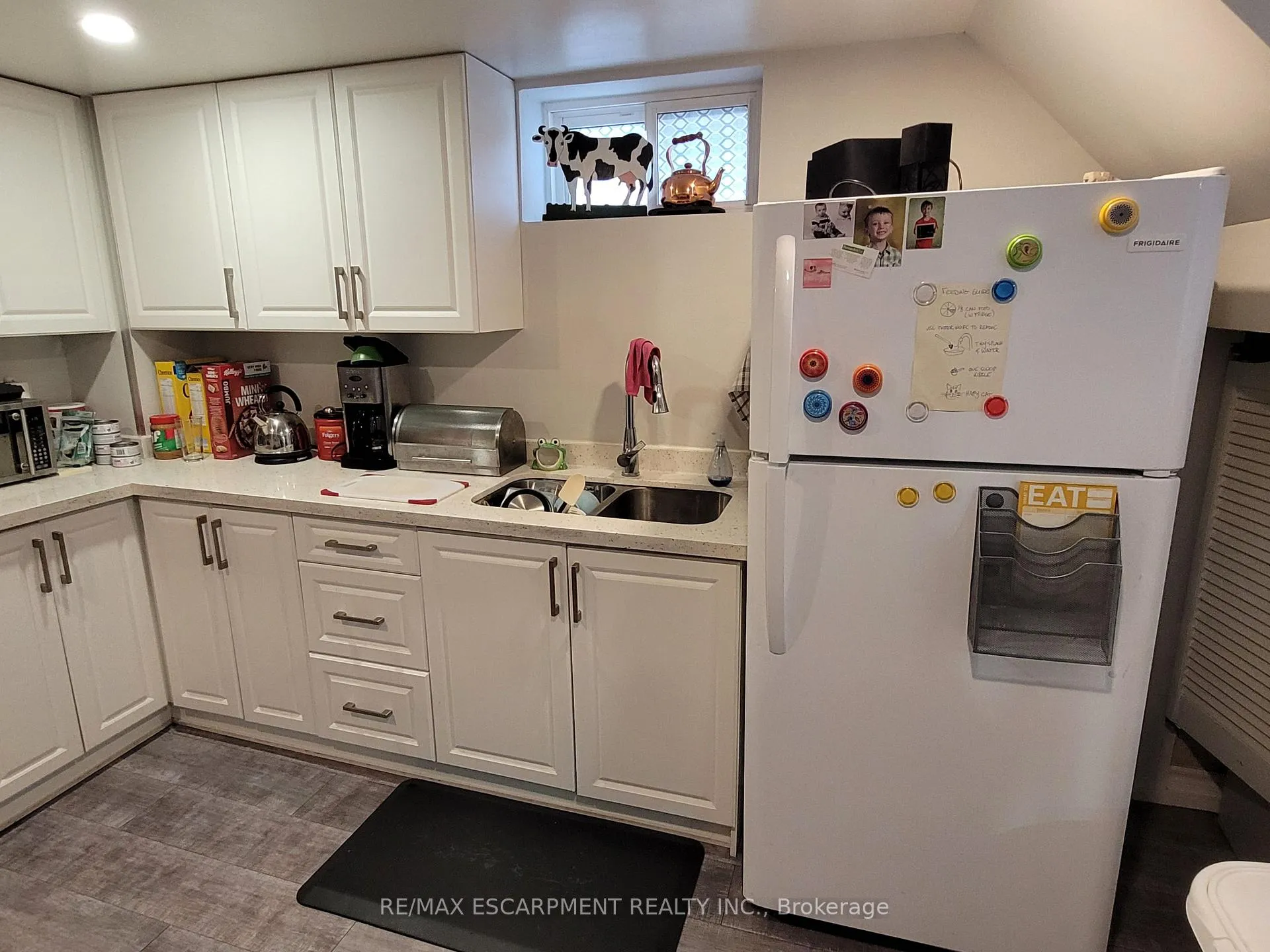 Photo 21 of 239 West 18TH Street, Hamilton, Buchanan — HOMEH