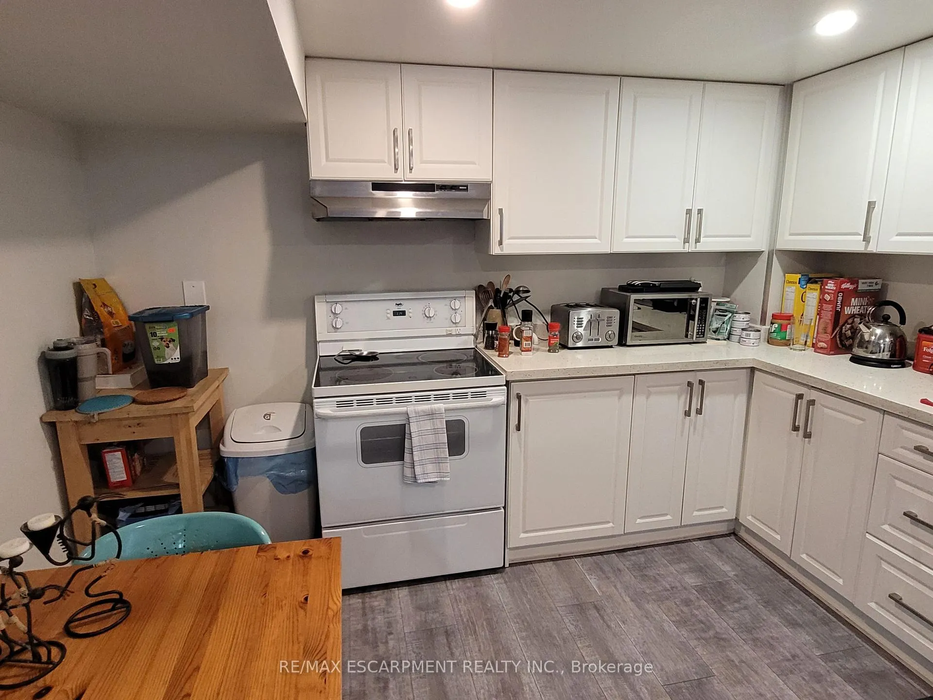 Photo 22 of 239 West 18TH Street, Hamilton, Buchanan — HOMEH