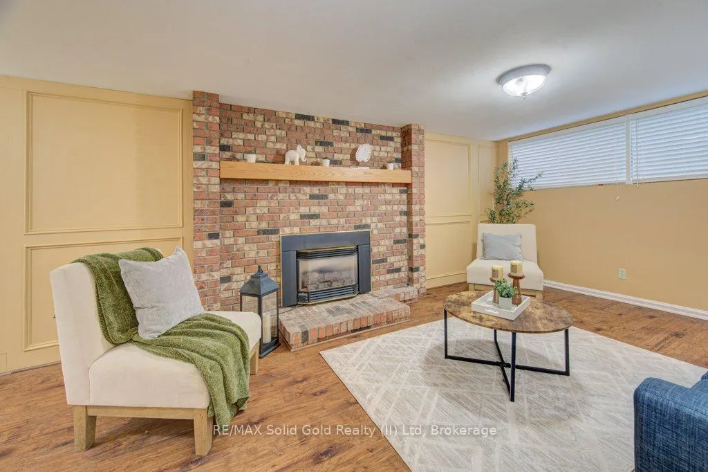Photo 15 of 682 Glen Forrest Boulevard, Waterloo — HOMEH