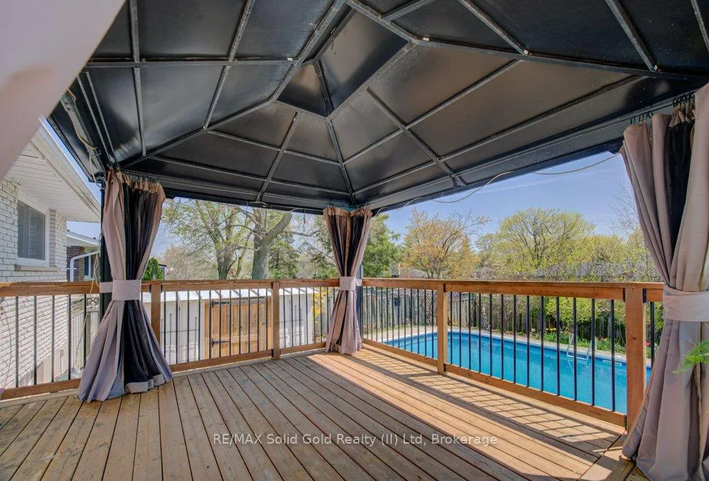 Photo 24 of 682 Glen Forrest Boulevard, Waterloo — HOMEH
