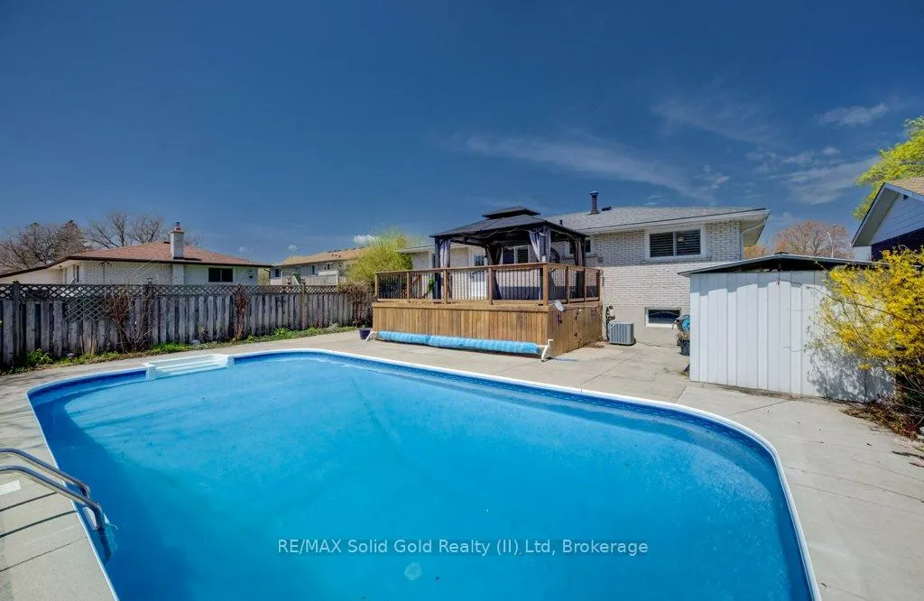 Photo 25 of 682 Glen Forrest Boulevard, Waterloo — HOMEH
