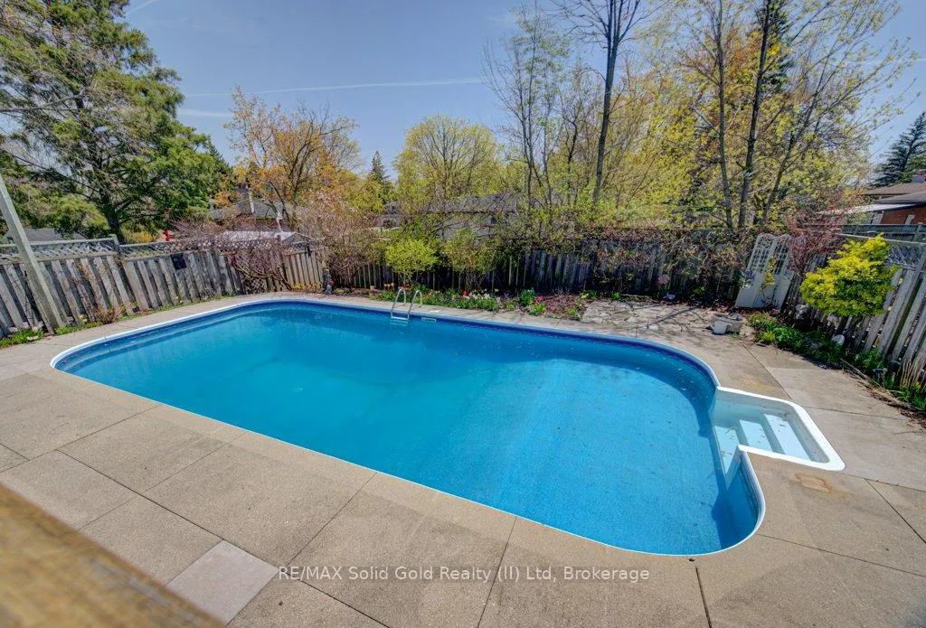 Photo 26 of 682 Glen Forrest Boulevard, Waterloo — HOMEH