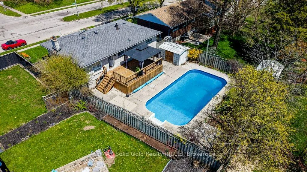 Photo 34 of 682 Glen Forrest Boulevard, Waterloo — HOMEH