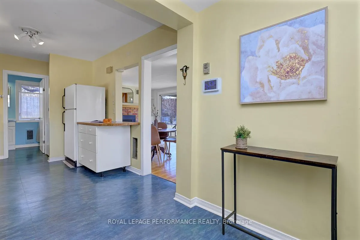 Photo 5 of 1141 North River Road, Ottawa, Overbrook — HOMEH