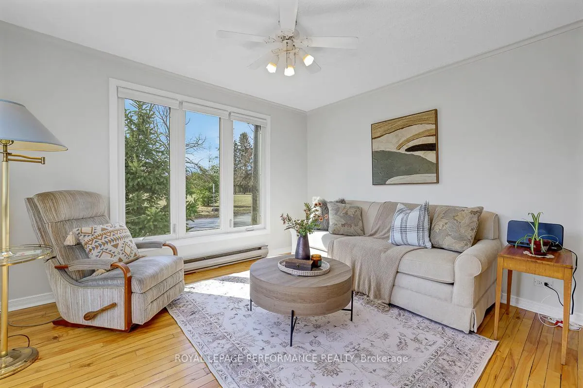 Photo 7 of 1141 North River Road, Ottawa, Overbrook — HOMEH