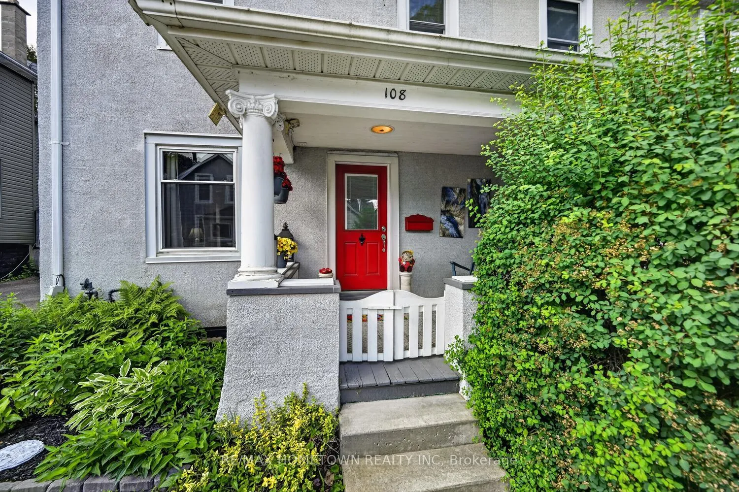 Photo 3 of 108 Bethune Street, Brockville, Brockville — HOMEH
