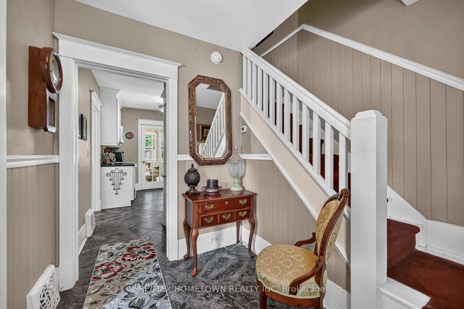 Photo 6 of 108 Bethune Street, Brockville, Brockville — HOMEH
