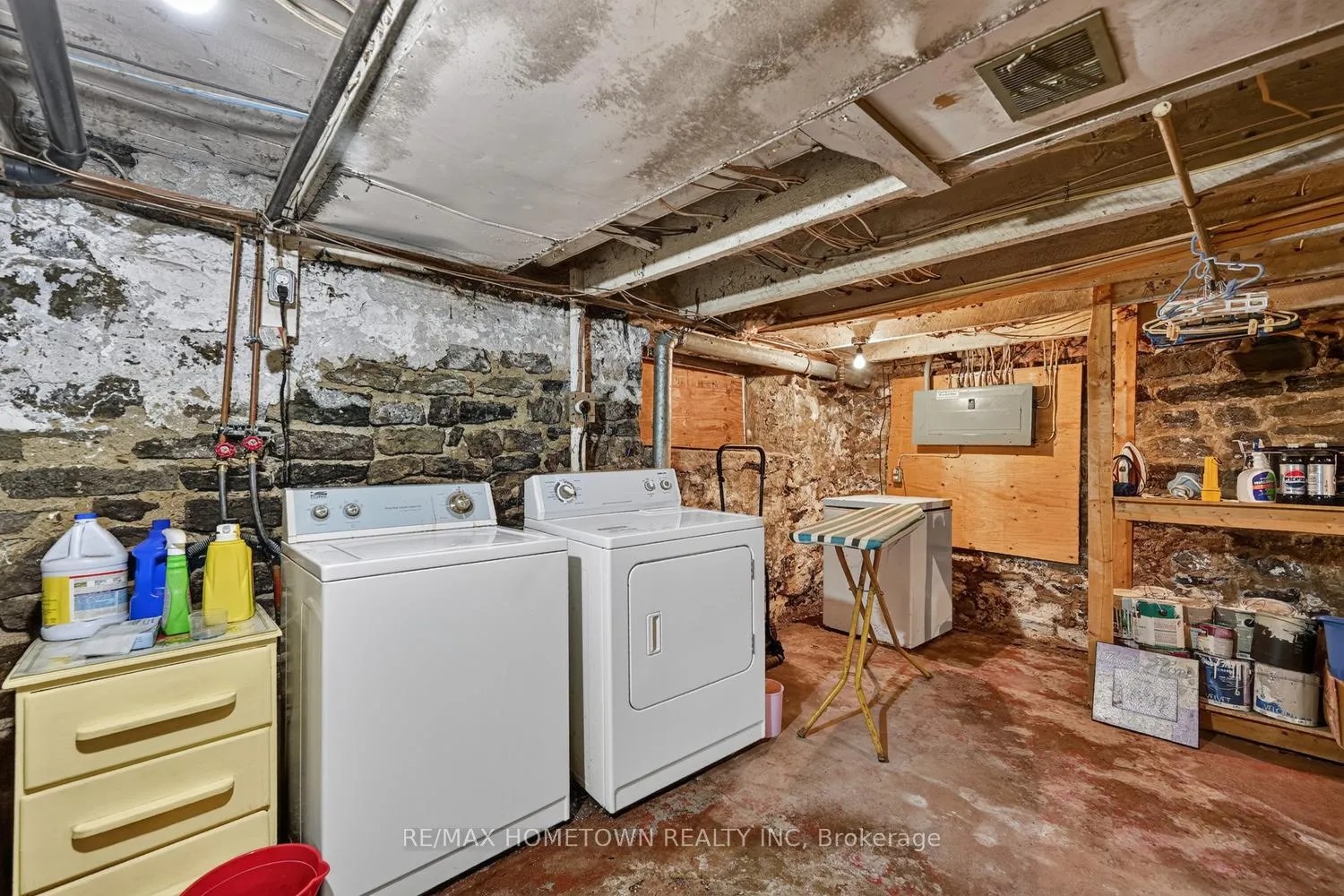 Photo 22 of 108 Bethune Street, Brockville, Brockville — HOMEH