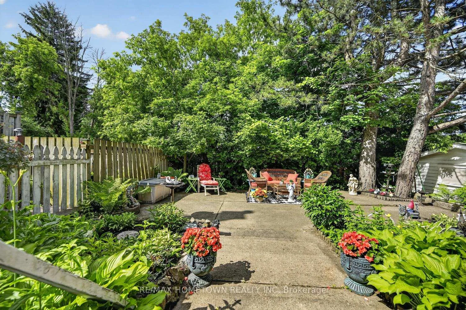 Photo 26 of 108 Bethune Street, Brockville, Brockville — HOMEH