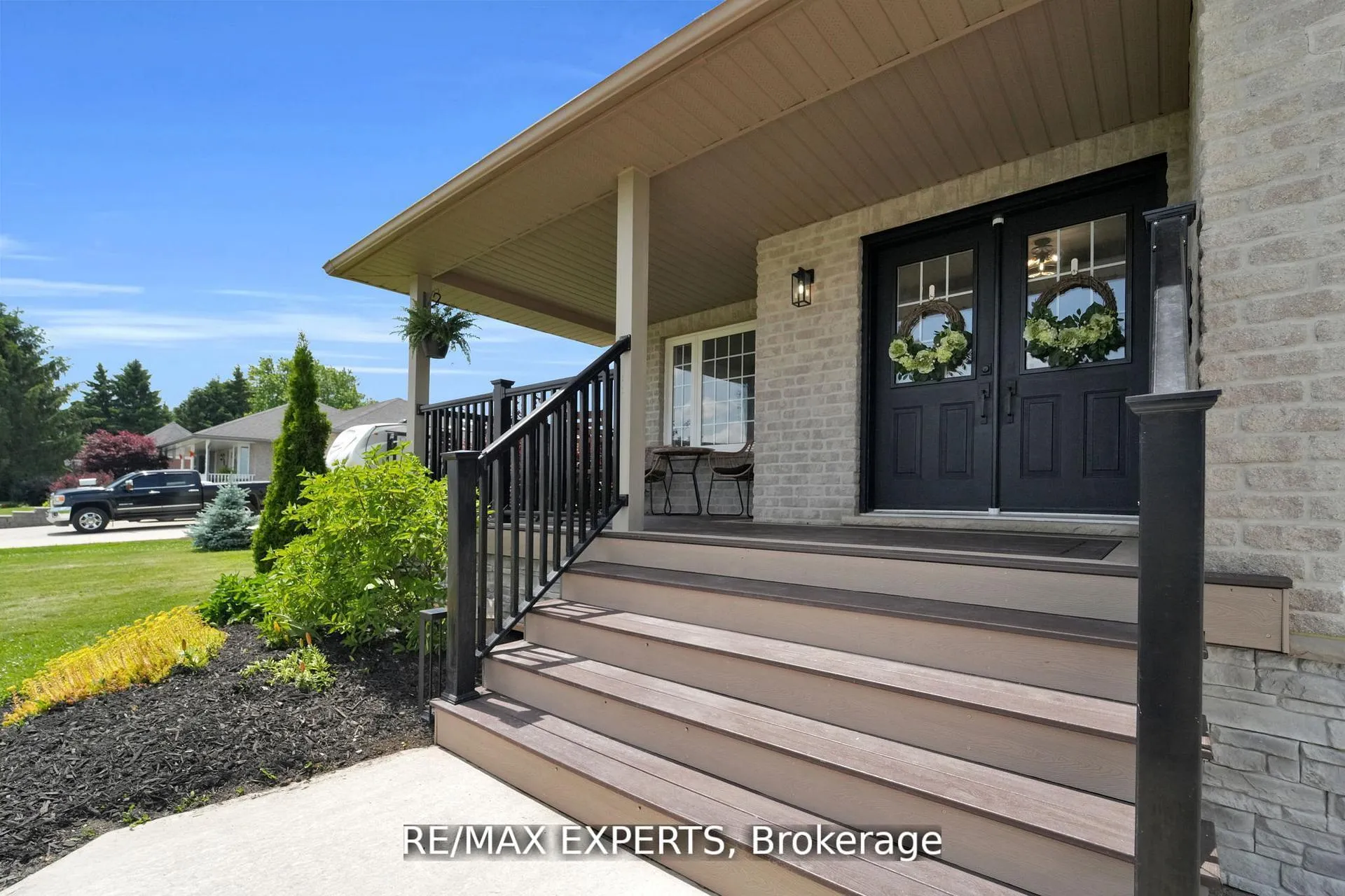 Photo 4 of 46 Scenic Drive, Mapleton, Rural Mapleton — HOMEH