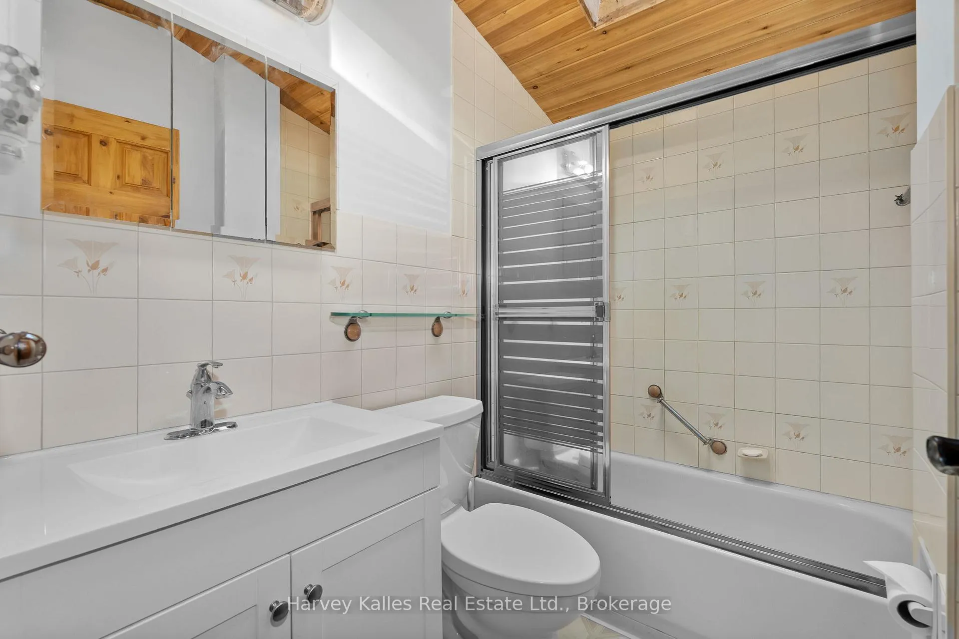Photo 20 of 1003 Hollow Road, Algonquin Highlands, Sherborne — HOMEH