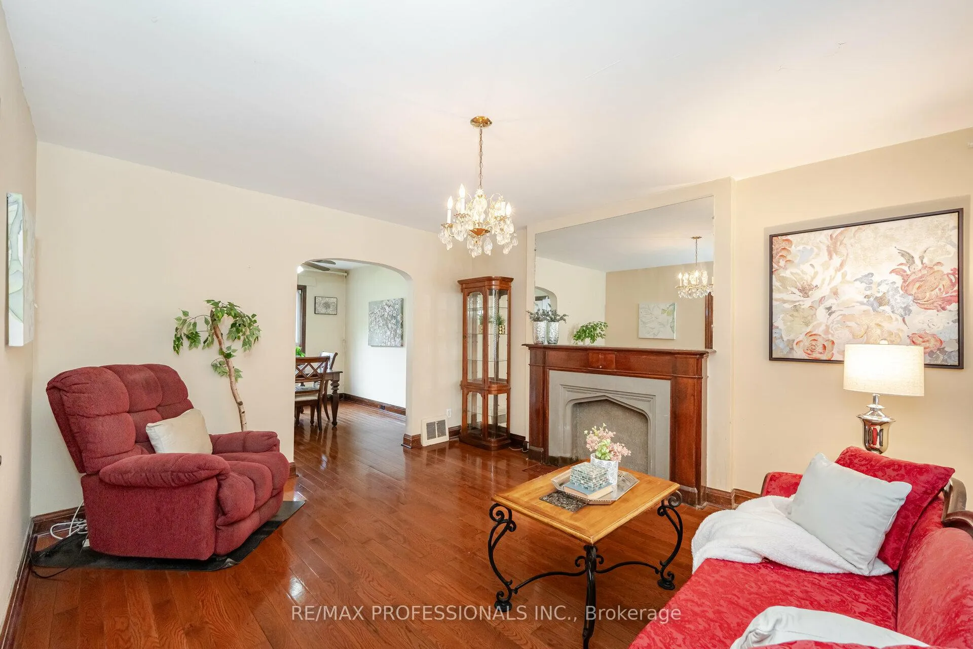 Photo 7 of 111 Keele Street, Toronto, High Park North — HOMEH