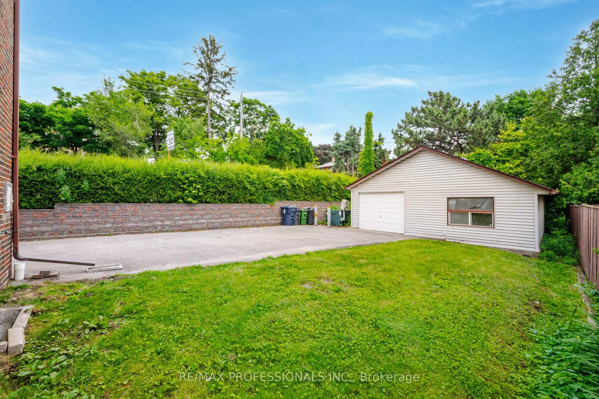 Photo 25 of 111 Keele Street, Toronto, High Park North — HOMEH