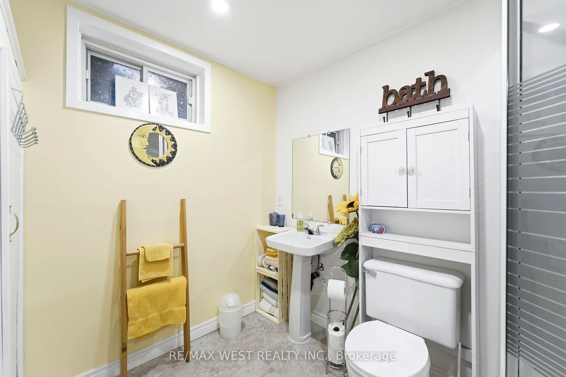Photo 16 of 7917 Ethel Street, Niagara Falls, West Wood — HOMEH
